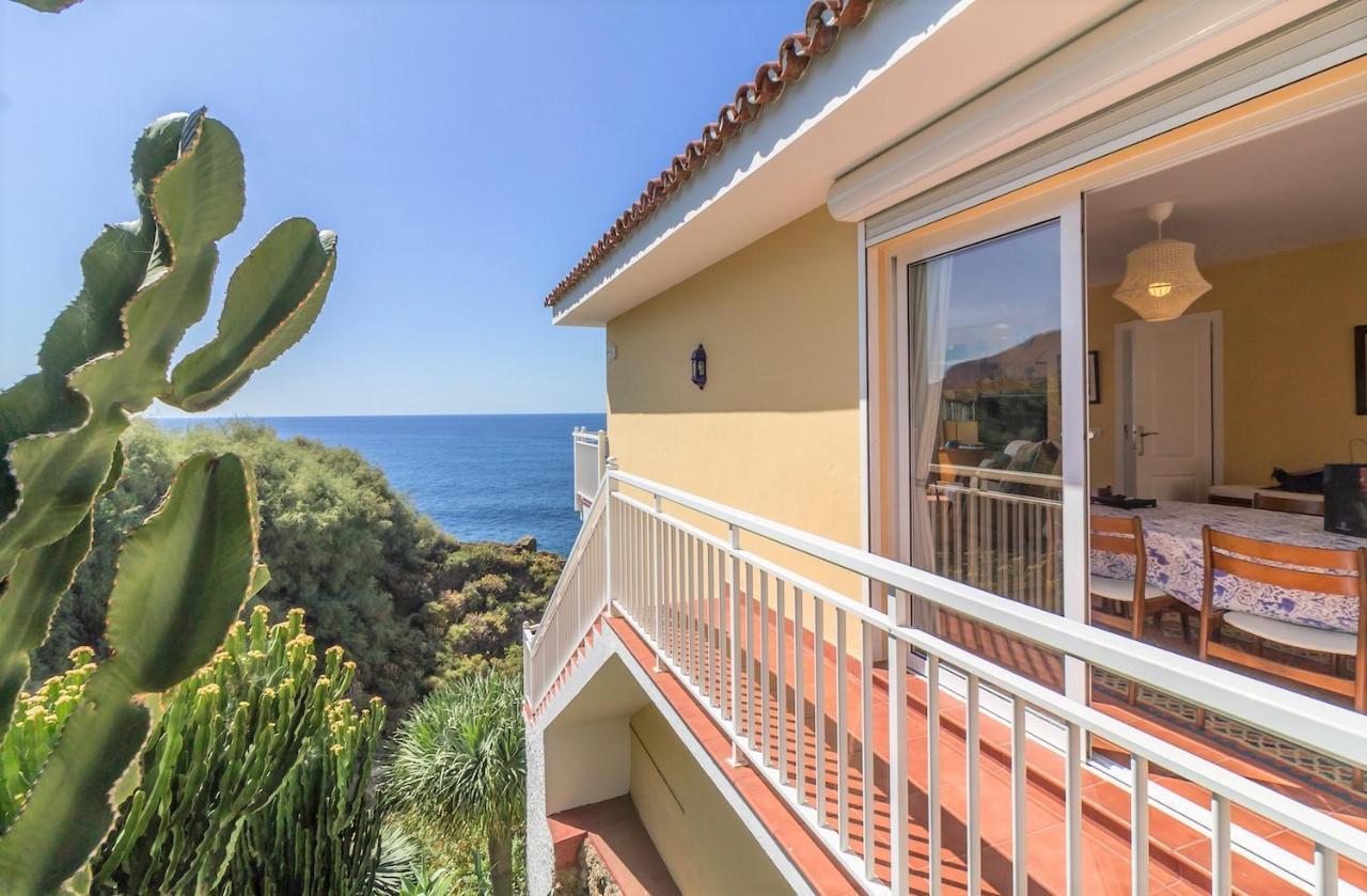 לוס ריאלחוס Villa In Protected Space In Front Of The Sea מראה חיצוני תמונה